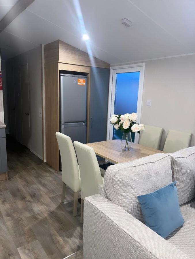Brand New Modern Holiday Home - Haven The Orchards Holiday Park Saint Osyth Экстерьер фото