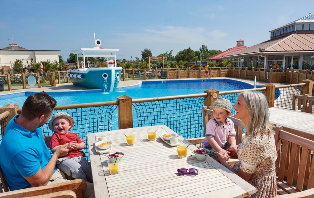 Brand New Modern Holiday Home - Haven The Orchards Holiday Park Saint Osyth Экстерьер фото