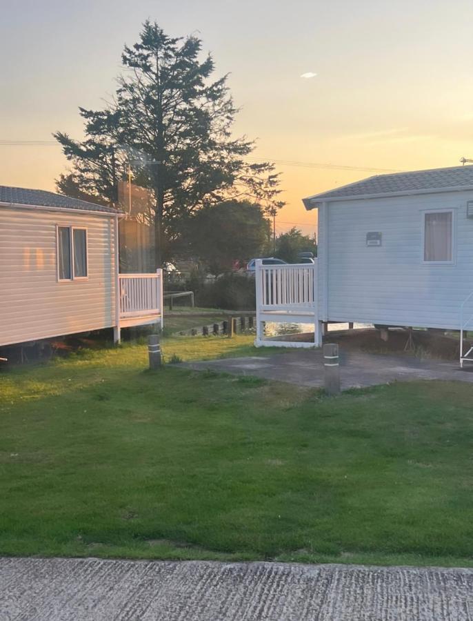 Brand New Modern Holiday Home - Haven The Orchards Holiday Park Saint Osyth Экстерьер фото